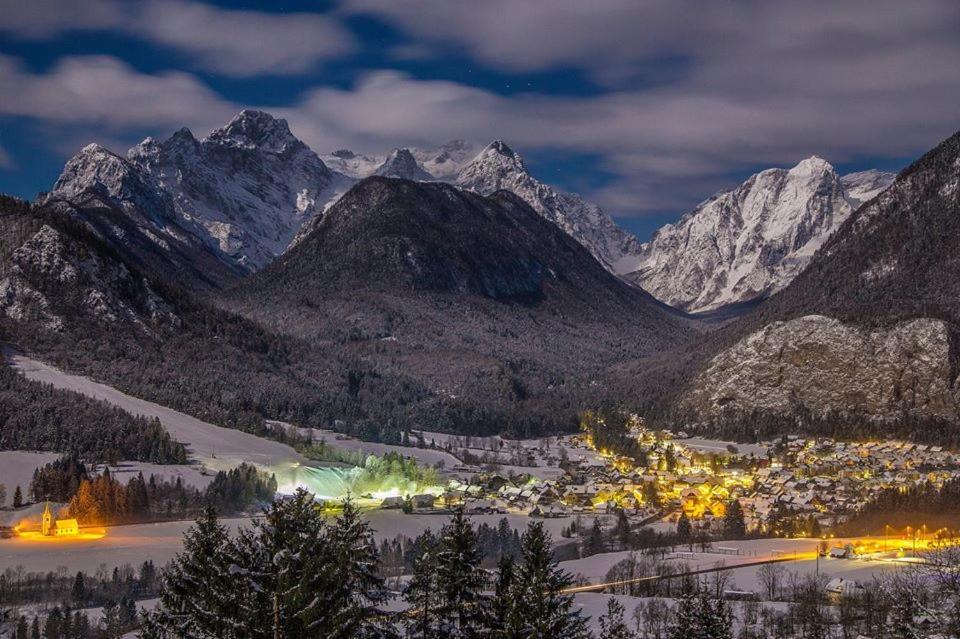 Apartments Triglav Mojstrana Eksteriør billede